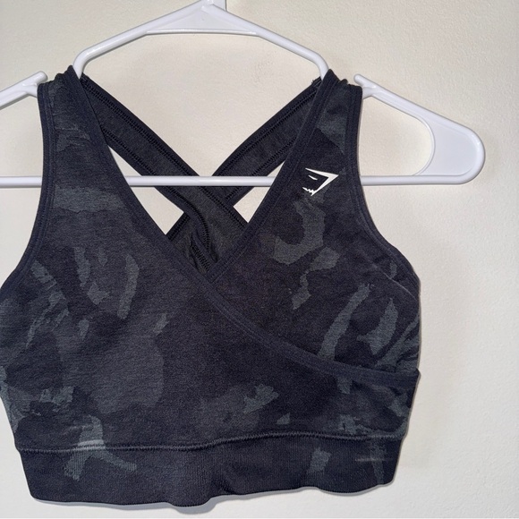 Gymshark Adapt Camo Seamless Sports Bra Black Medium - Picture 2 of 4